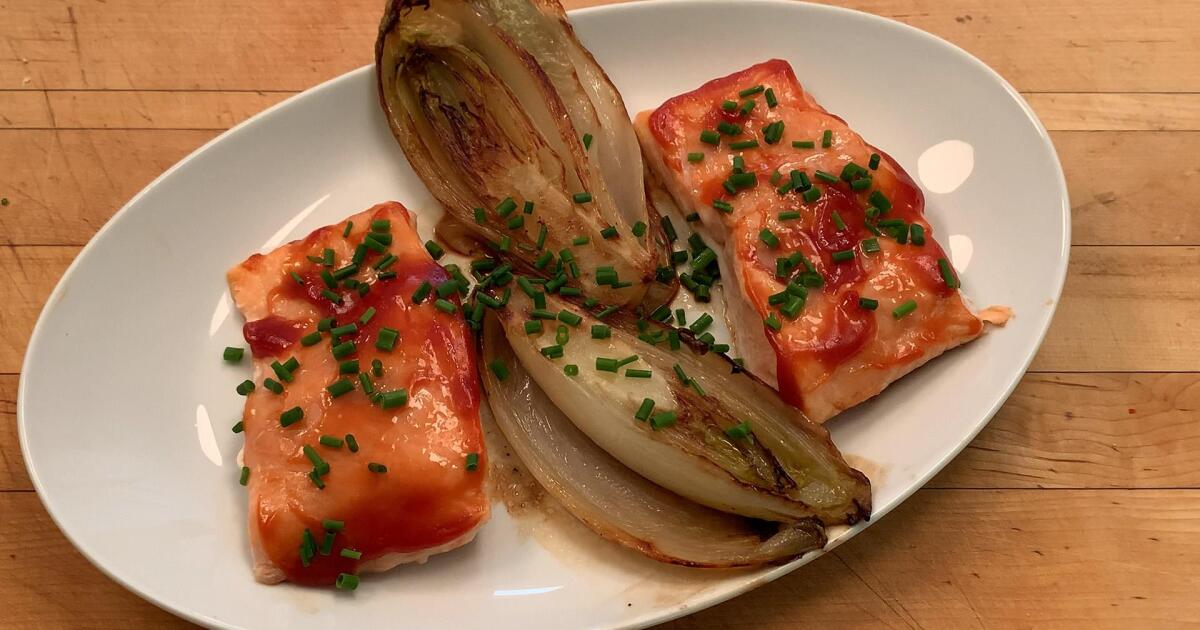 Jacques Pépin Makes Baked Salmon with Sautéed Endive VPM