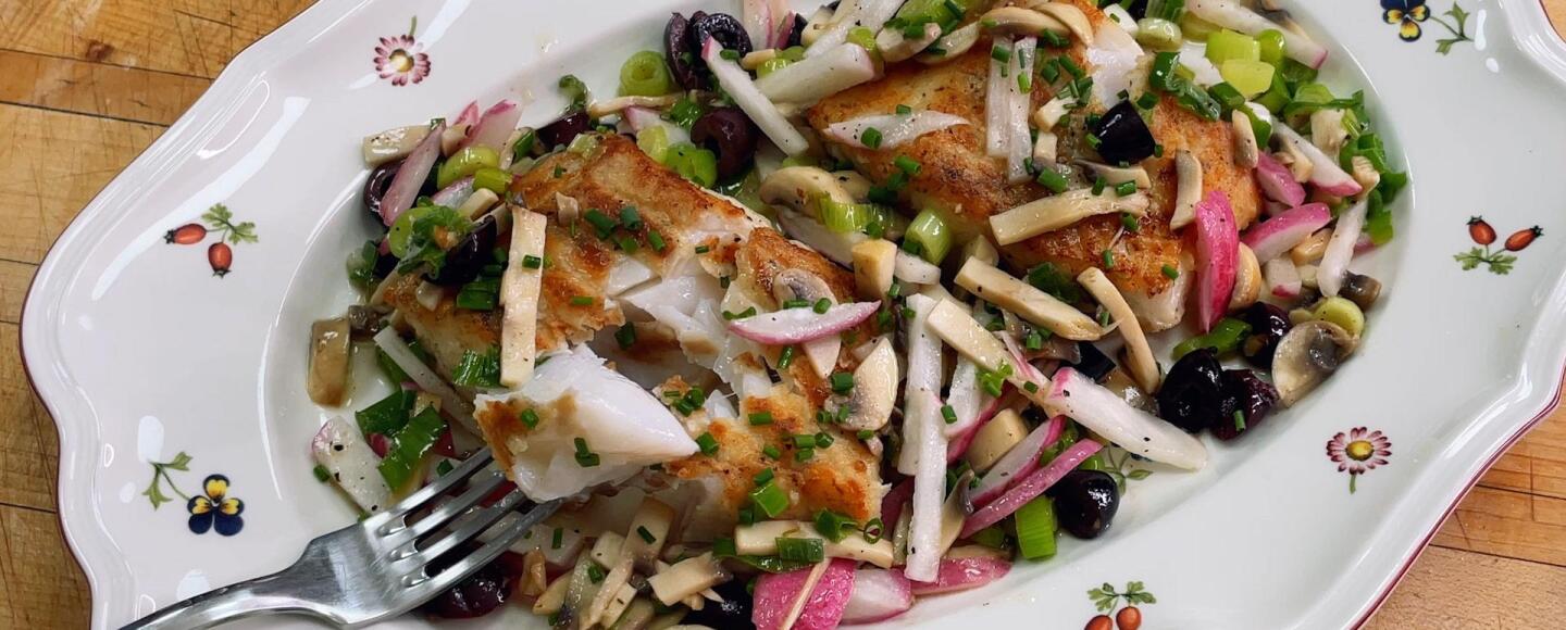 Jacques Pépin Makes Sautéed Cod with Mushrooms VPM