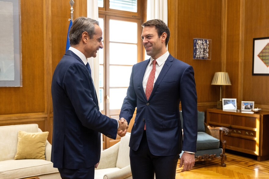 Stefanos Kasselakis, leader of the Syriza party, right, meets with Kyriakos Mitsotakis, Greece's prime minister, in Athens, Greece, on Wednesday, Nov. 1, 2023.
