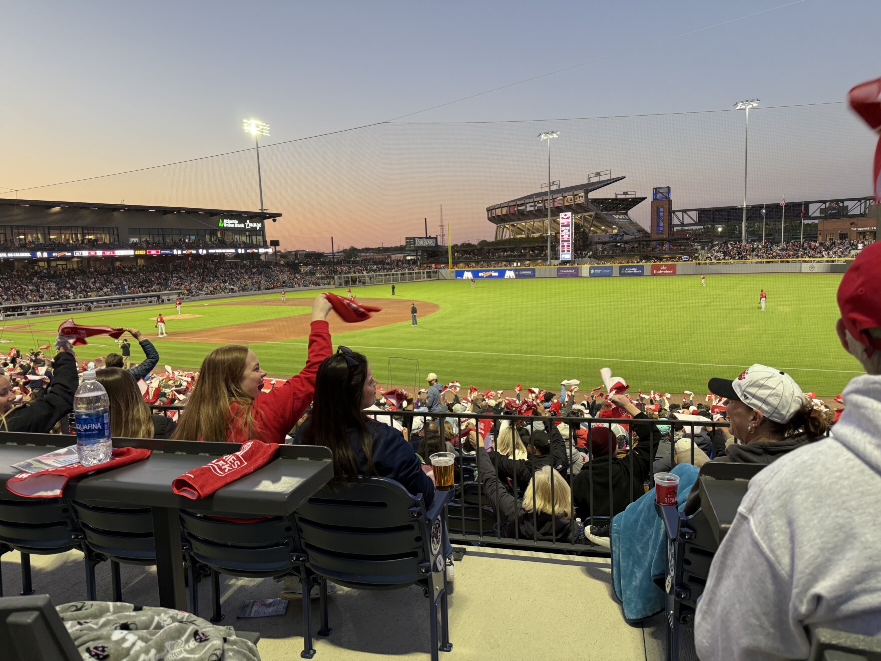 Richmond Flying Squirrels christen CarMax Park with a 3–2 victory