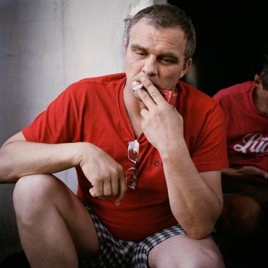 Aleksander Dokalenko at a shelter for displaced people in Sinelnikovo, Ukraine, in June 2022.